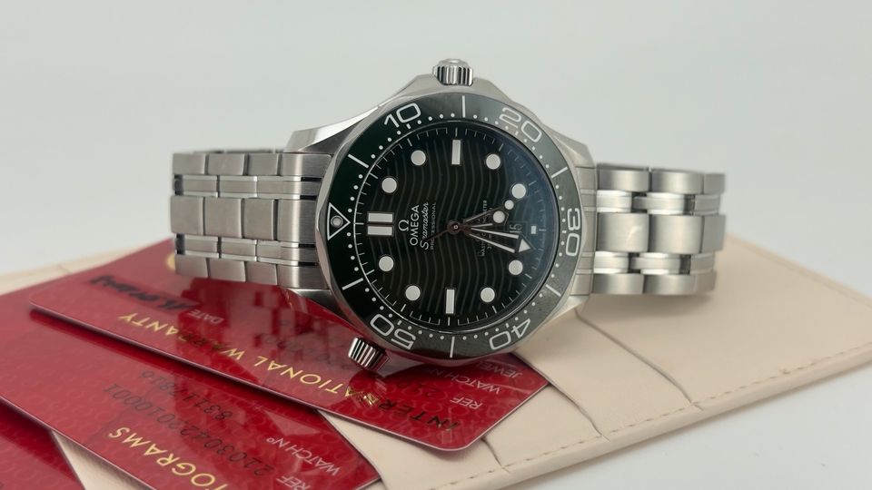 Omega Seamaster Diver 300m 42 mm – Ref. 210.30.42.20.10.001