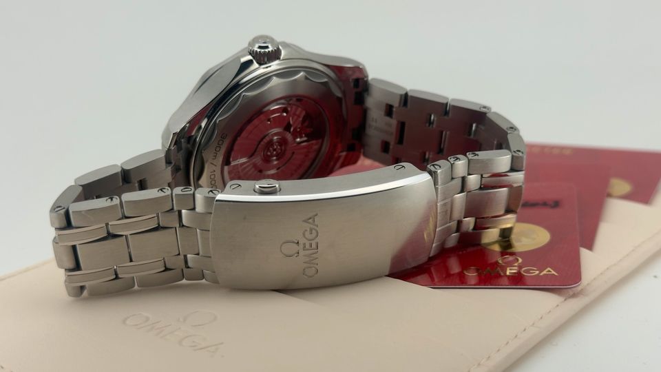 Omega Seamaster Diver 300m 42 mm – Ref. 210.30.42.20.10.001